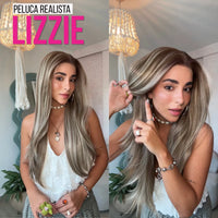 Peluca realista Lizzie 26 pulgadas rubio cenizo — imagen 1 de 3