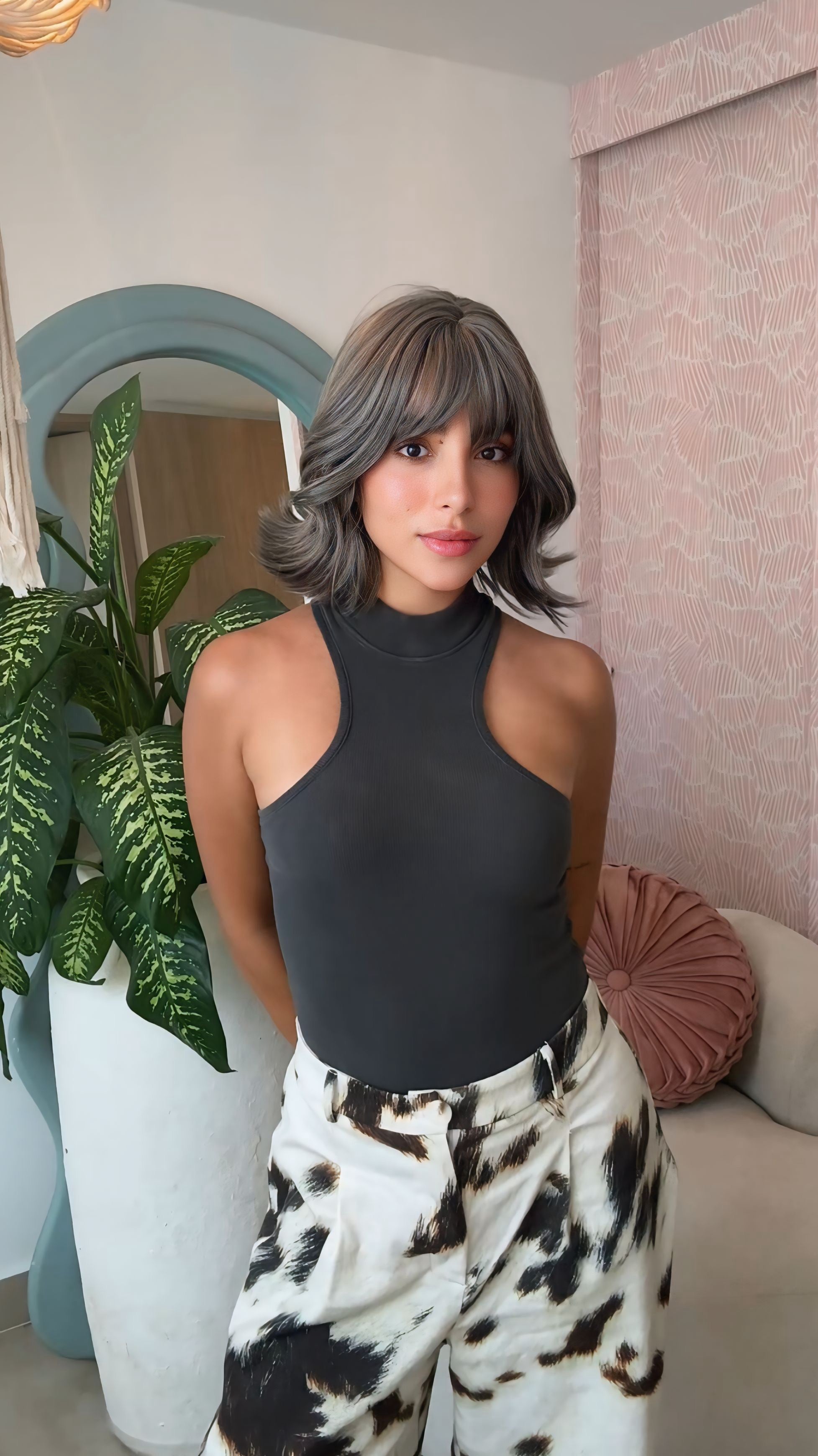 Peluca bob en capas gray